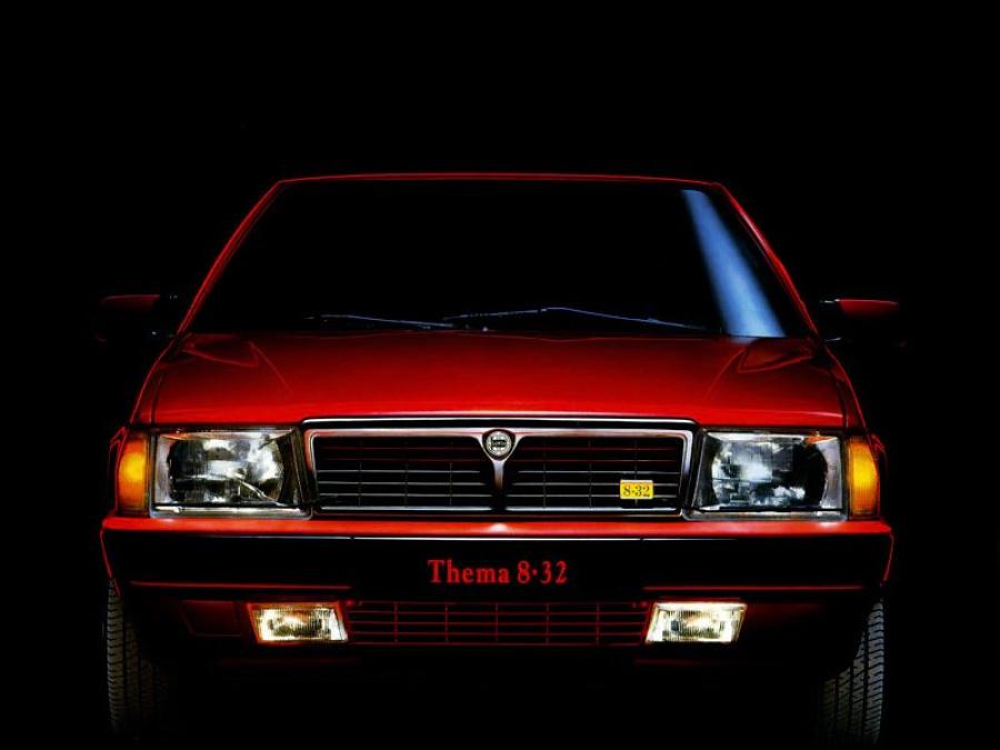  Lancia Thema 8.32 1986 года  (фото 3 из 13)